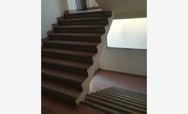 Oficina en 1er. piso de 354 m² en el centro de Veracruz. Cuenta con divisiones