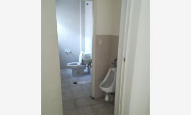 Oficina en 1er. piso de 354 m² en el centro de Veracruz. Cuenta con divisiones