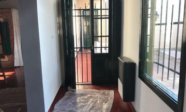 SE ALQUILA HERMOSA CASA CON ESTILO  ZONA CENTRO