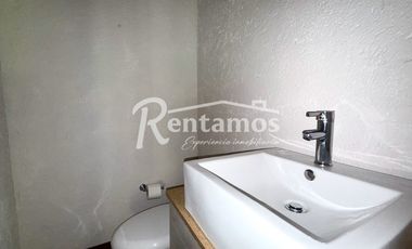 casa en arriendo en loma de las brujas. Cod A775810