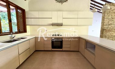 casa en arriendo en loma de las brujas. Cod A775810