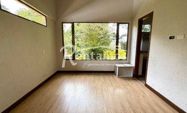 casa en arriendo en loma de las brujas. Cod A775810
