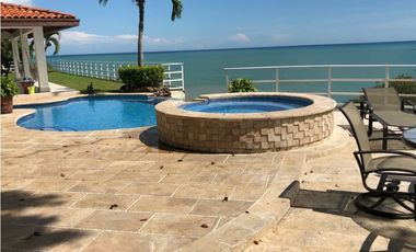 CASA DE PLAYA EN SAN CARLOS 600 M2 4 REC 5 BAÑOS 6 PARKING