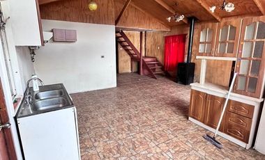 Amplia y acogedora Casa con 2 Deptos, en venta en Coihaique