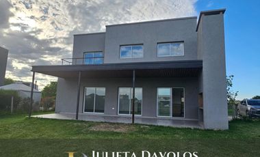 Casa en Venta 4 ambientes Barrio El Canton Norte
