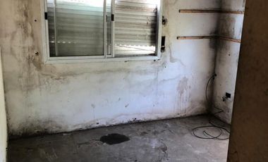 Casa a Refaccionar. Excelente Zona. OPORTUNIDAD