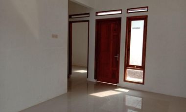 Rumah Exlusive Asri dan Nyaman Murah di Cipanas keTaman Bunga Nusantara 800 meteran DP 2jt ALL IN. .