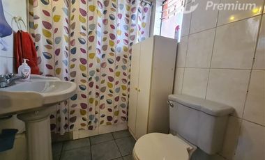 Casa en venta en La Cisterna uso habitacional u oficinas