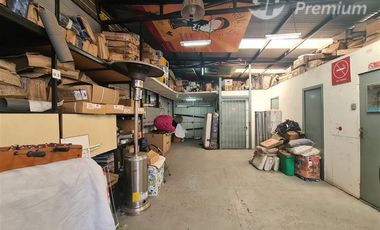 Casa en venta en La Cisterna uso habitacional u oficinas