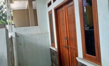 Dijual murah rumah 2 lantai strategis di cluster mulyamekar Purwakarta