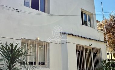 Hermosa y Amplia Propiedad en Providencia