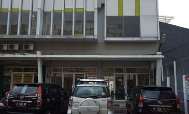 Ruko 3 lantai area strategis di Galuh mas