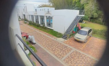 casa en venta en la mesa. Cod V1717