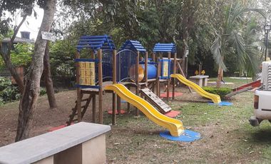 casa en venta en la mesa. Cod V1717