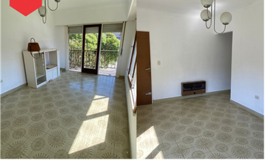 Departamento (Calle Thames al 3346 y Mario Bravo)