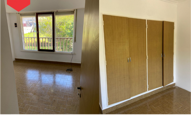 Departamento (Calle Thames al 3346 y Mario Bravo)