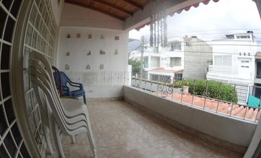 casa en venta en av. libertadores, playa hermosa. Cod V23221