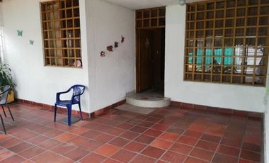 casa en venta en av. libertadores, playa hermosa. Cod V23221