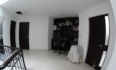 casa en venta en av. libertadores, playa hermosa. Cod V23221