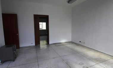 oficina en arriendo/venta en centro. Cod V6776