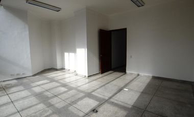 oficina en arriendo/venta en centro. Cod V6776