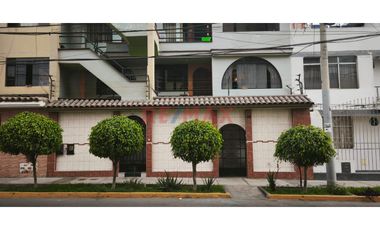Departamento Exclusivo En Venta De 128 M2 En La  Urb. Chacra Ríos Sur