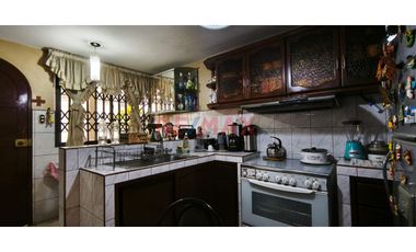 Departamento Exclusivo En Venta De 128 M2 En La  Urb. Chacra Ríos Sur