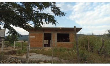 CASA LISTA PARA CONSTRUIR HASTA 3 PISOS EN NUEVA JERUSALÉN