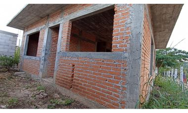 CASA LISTA PARA CONSTRUIR HASTA 3 PISOS EN NUEVA JERUSALÉN