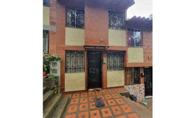 Casa en venta Bello, santana sector Serramonte