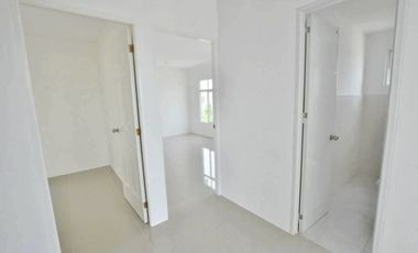 BRIANA SINGLE ATTACHED NEAR NAIA, MOA , TAGAYTAY 30MINS .Ready for Occupancy