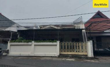 Dijual Cepat Rumah Lokasi di Jl. Darmo Permai Selatan, Surabaya