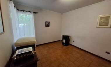 Casa sólida, 5 dorm. estar, 4 baños, terraza, patio, estac.