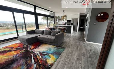 Casa en Venta en Parcela con casa en Cajón de Lebu, Limache