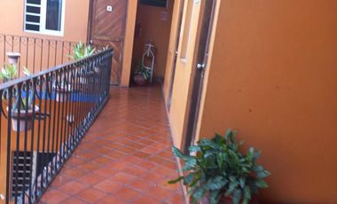 Venta de Edificio Comercial (Hotel) de 2 Niveles y 22 habitaciones en esquina de calle Malpica, Col. Centro, Coatzacoalcos, Ver.