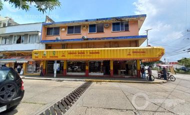 Venta de Edificio Comercial (Hotel) de 2 Niveles y 22 habitaciones en esquina de calle Malpica, Col. Centro, Coatzacoalcos, Ver.