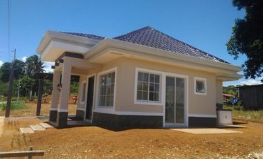2 Bedroom Bungalow House for Sale in Valencia Estates
