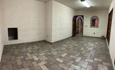 Casa en venta y Renta en Ampliación el Triunfo,  Av. cardiólogos 128, central de abastos