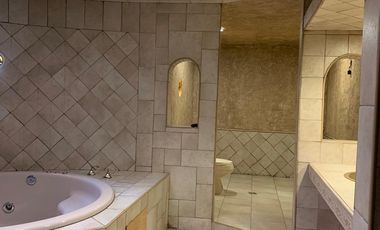 Casa en venta y Renta en Ampliación el Triunfo,  Av. cardiólogos 128, central de abastos
