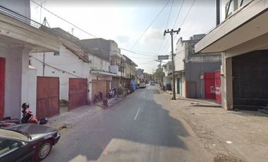 Jual Gudang Atap Besi Sangat Strategis di Jalan Monginsidi Kota Kediri