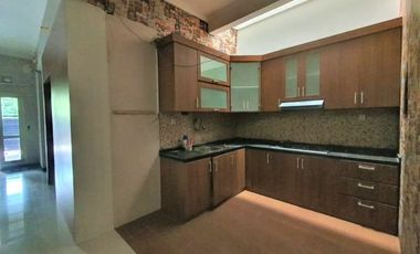 Rumah Hadap Taman Cluster Duta Bumi Harapan Indah Bekasi