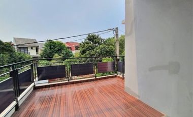 Rumah Hadap Taman Cluster Duta Bumi Harapan Indah Bekasi