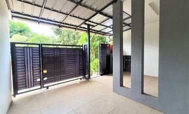 Rumah Hadap Taman Cluster Duta Bumi Harapan Indah Bekasi