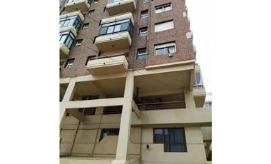 VENTA SEMIPISO DE 5 AMBIENTES EN MACROCENTRO