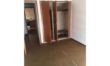 VENTA SEMIPISO DE 5 AMBIENTES EN MACROCENTRO