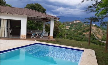 FINCA EN PARCELACION ENTRE SAN JERONIMO Y SANTA FE DE ANTIOQUIA