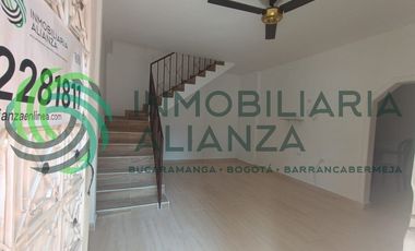 casa en arriendo en pueblo nuevo. Cod A17010