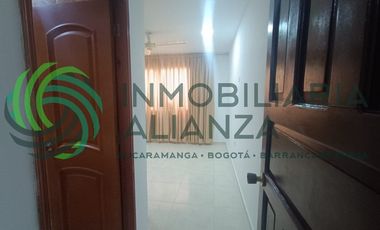 casa en arriendo en pueblo nuevo. Cod A17010