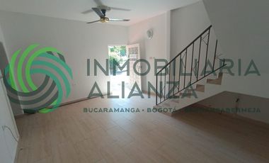 casa en arriendo en pueblo nuevo. Cod A17010