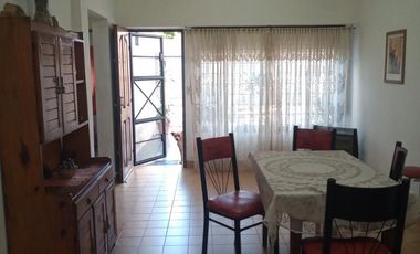 VENTA PH DOS AMB. CON COCHERA ZONA CHILAVERT